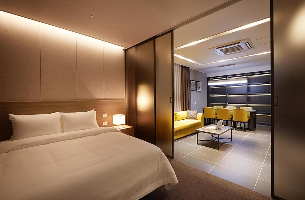Osong H Hotel Sejong City Cheongju Exterior foto