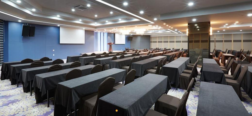 Osong H Hotel Sejong City Cheongju Exterior foto